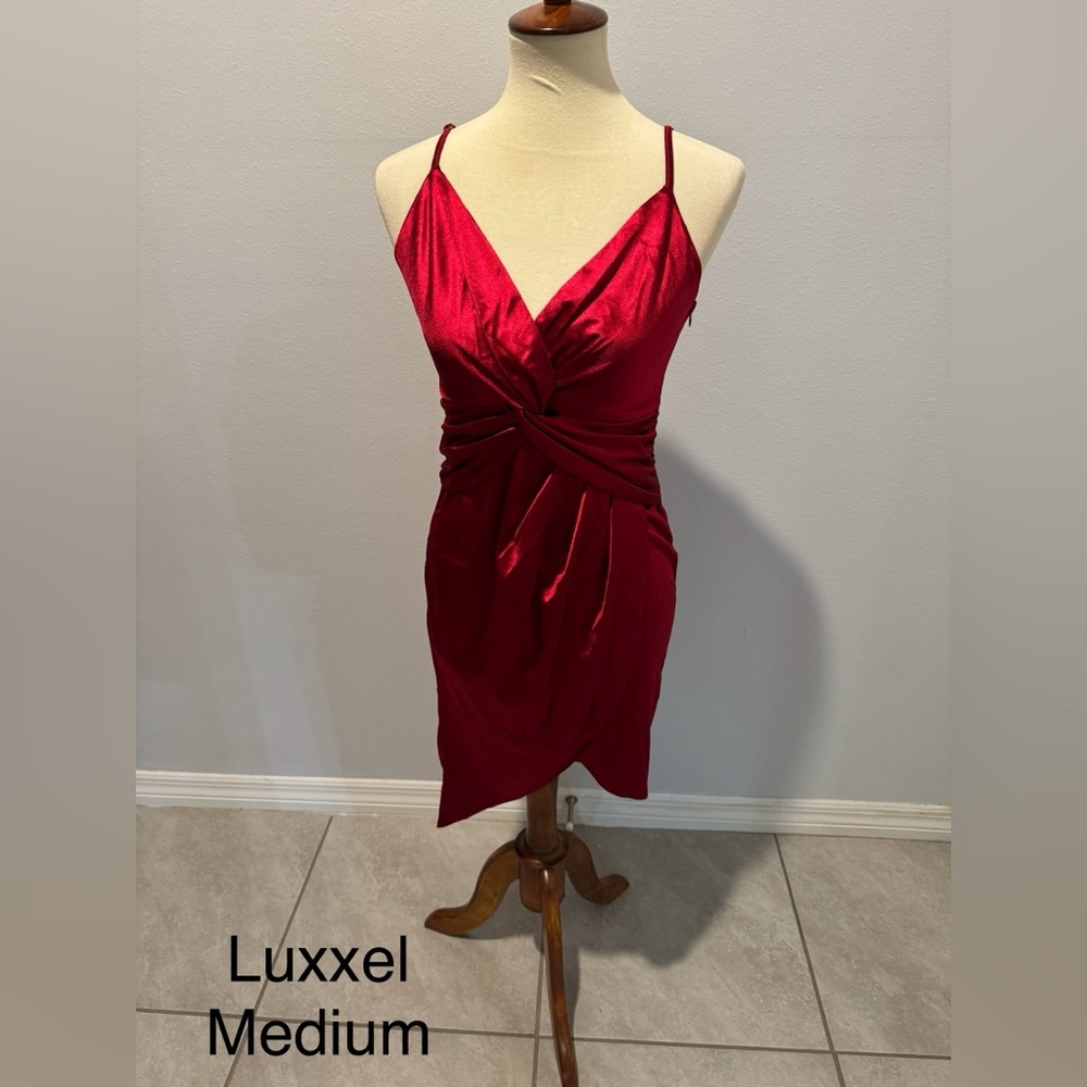 Luxxel red dress